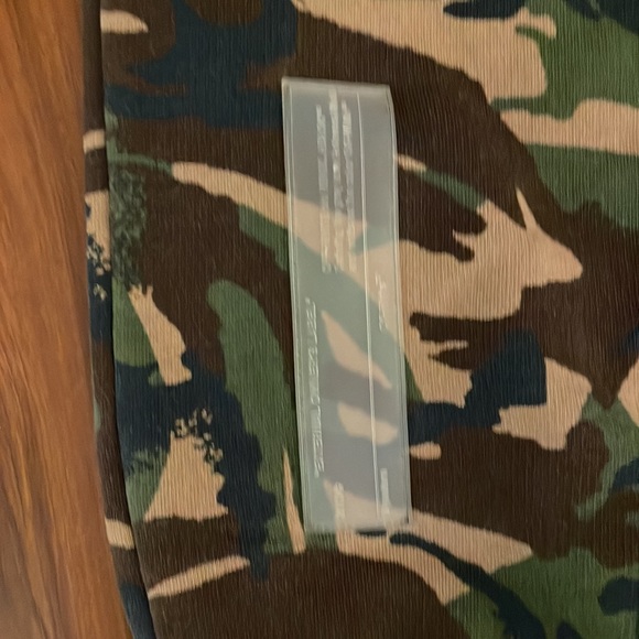 Men’s Off-White c/o Virgil Abloh diagonal camo jogger sweatpants. M. - Picture 5 of 9